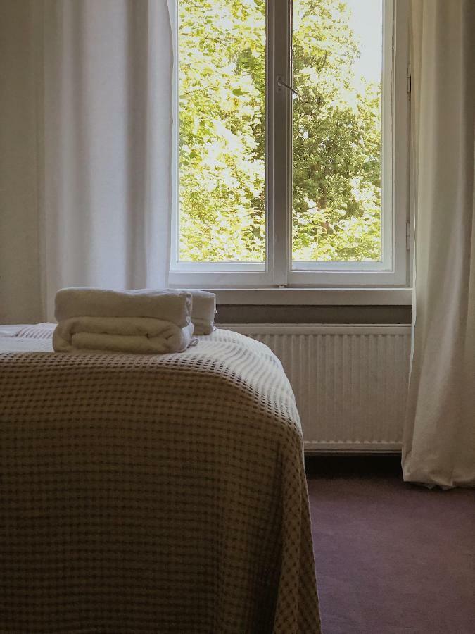 Palac Sasino Odnova Hotel Стая снимка